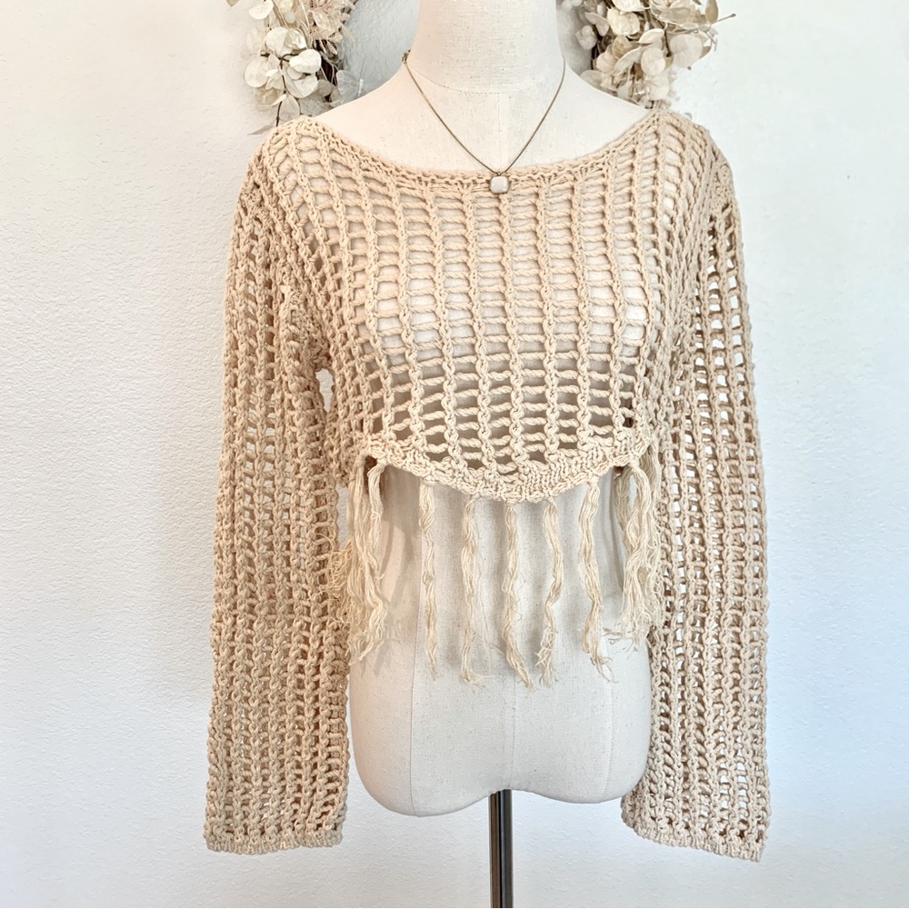 🌞 VICI Arloe Open Knit Fringe Crochet Top Crop Sweater Cream Small S - Picture 5 of 14